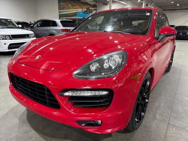 2013 Porsche Cayenne GTS