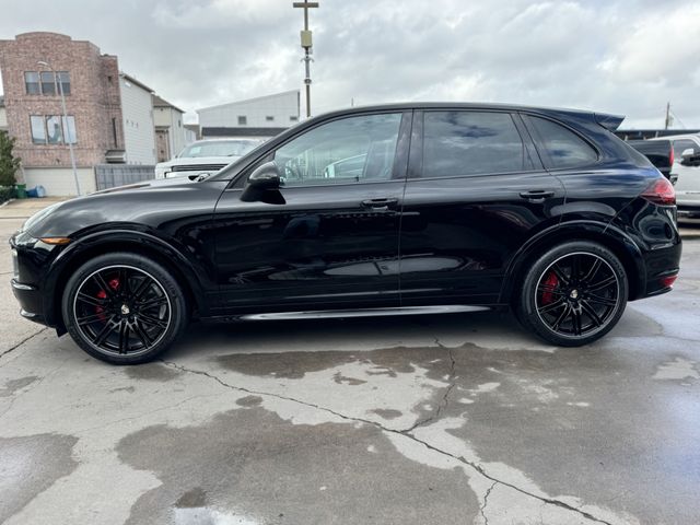 2013 Porsche Cayenne GTS