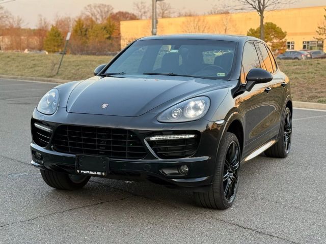 2013 Porsche Cayenne GTS