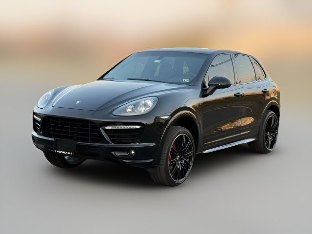 2013 Porsche Cayenne GTS