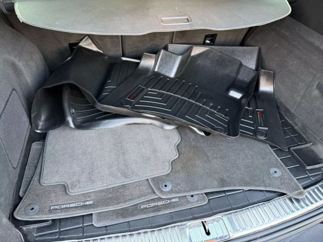 2013 Porsche Cayenne GTS