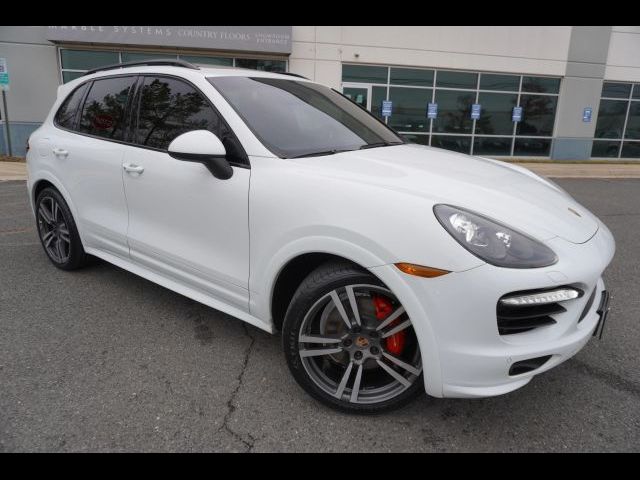 2013 Porsche Cayenne GTS