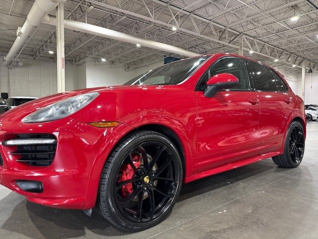 2013 Porsche Cayenne GTS