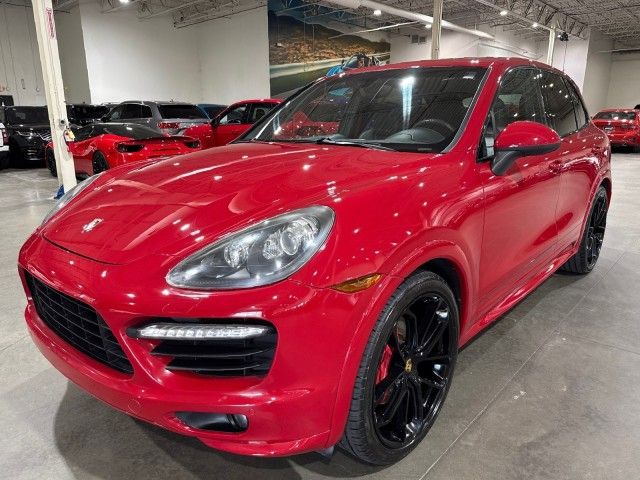 2013 Porsche Cayenne GTS