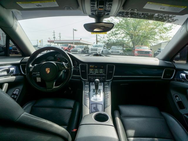 2013 Porsche Panamera Base