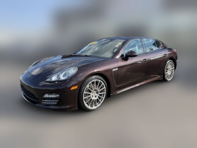 2013 Porsche Panamera 4