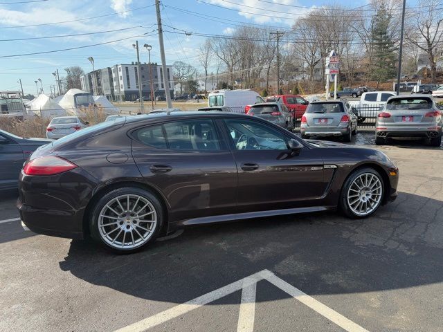 2013 Porsche Panamera 4