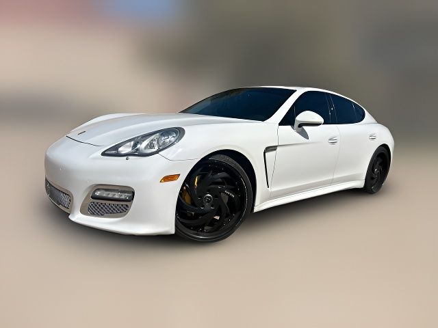 2013 Porsche Panamera 4