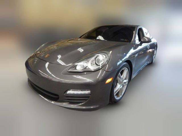 2013 Porsche Panamera 4