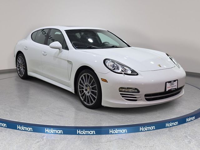 2013 Porsche Panamera 4