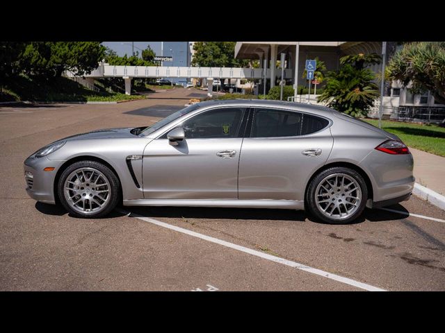 2013 Porsche Panamera 4S