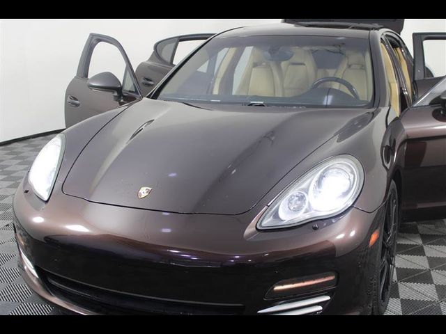 2013 Porsche Panamera 4 Platinum Edition