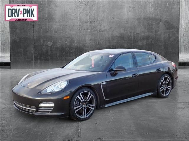 2013 Porsche Panamera 4 Platinum Edition