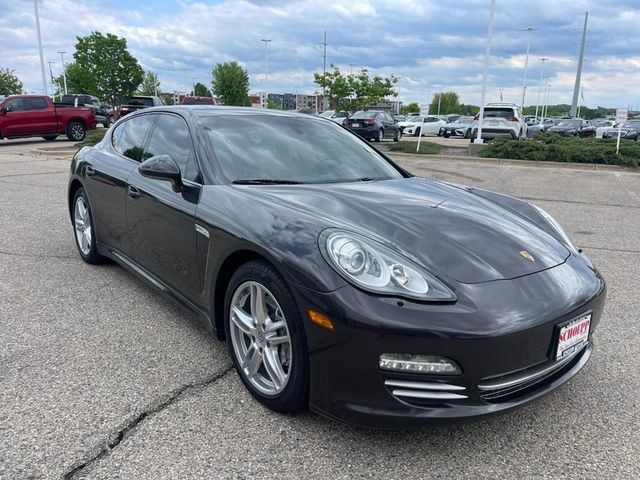2013 Porsche Panamera 4 Platinum Edition
