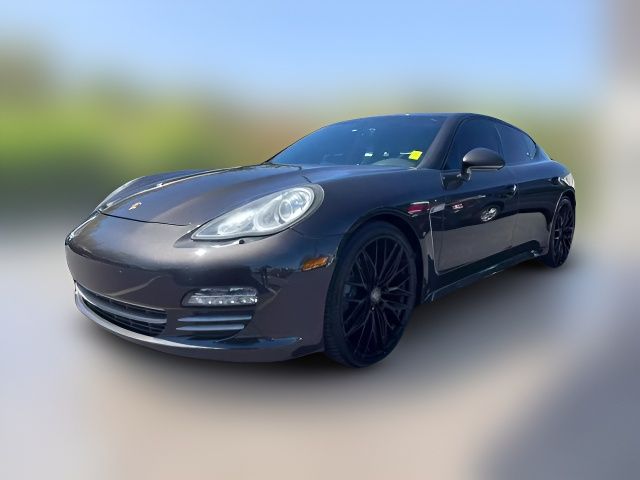 2013 Porsche Panamera 4