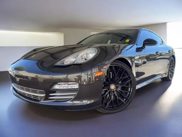 2013 Porsche Panamera 4