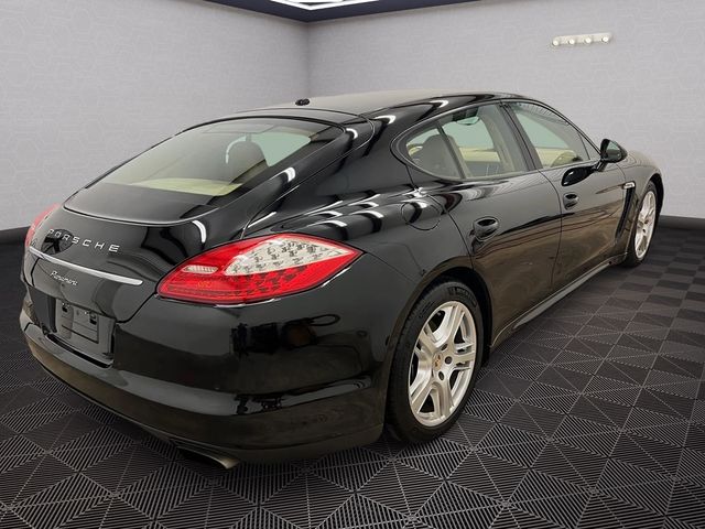 2013 Porsche Panamera Base