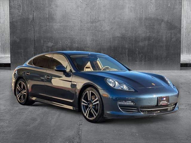 2013 Porsche Panamera Base