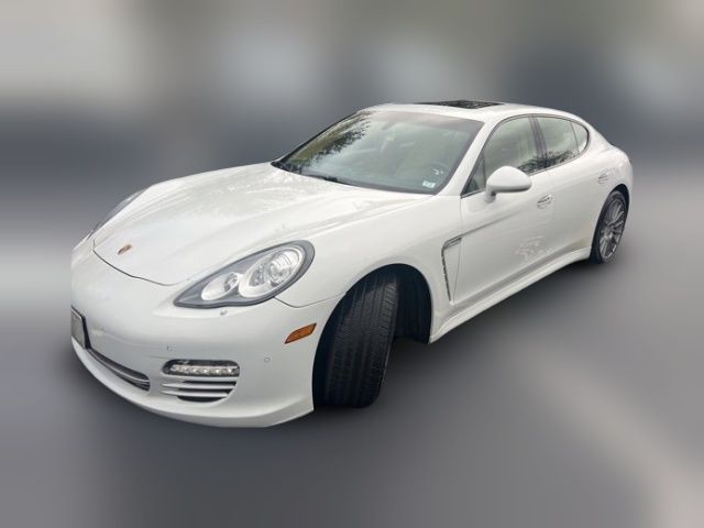 2013 Porsche Panamera Platinum Edition