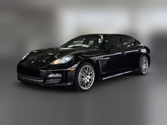 2013 Porsche Panamera Base