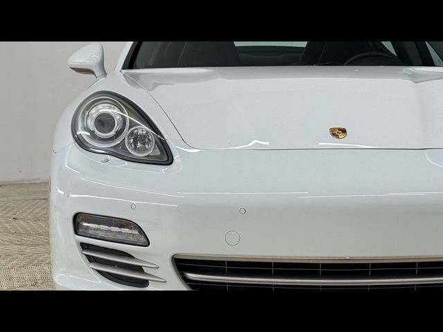 2013 Porsche Panamera Platinum Edition