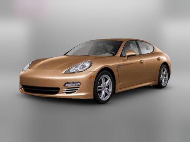 2013 Porsche Panamera Platinum Edition