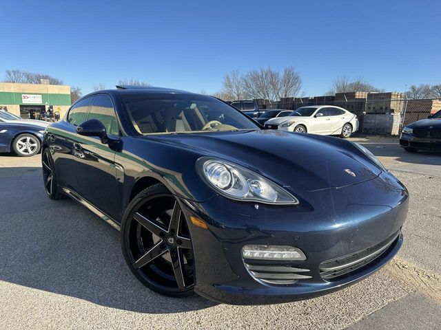 2013 Porsche Panamera 4 Platinum Edition