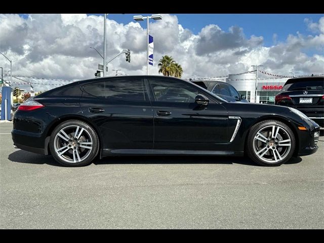 2013 Porsche Panamera Platinum Edition