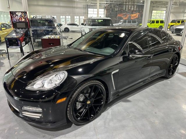 2013 Porsche Panamera Platinum Edition