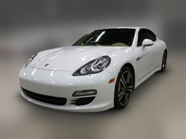 2013 Porsche Panamera Hybrid S