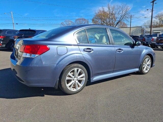 2013 Subaru Legacy 2.5i Premium