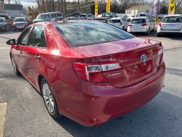 2013 Toyota Camry Hybrid 