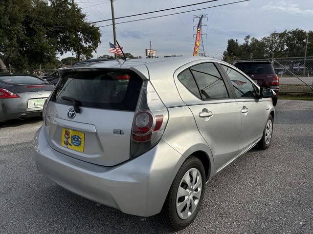 2013 Toyota Prius c 