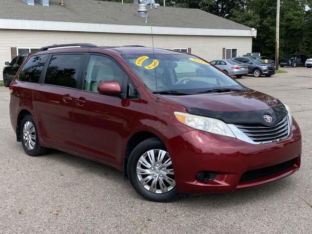 2013 Toyota Sienna 