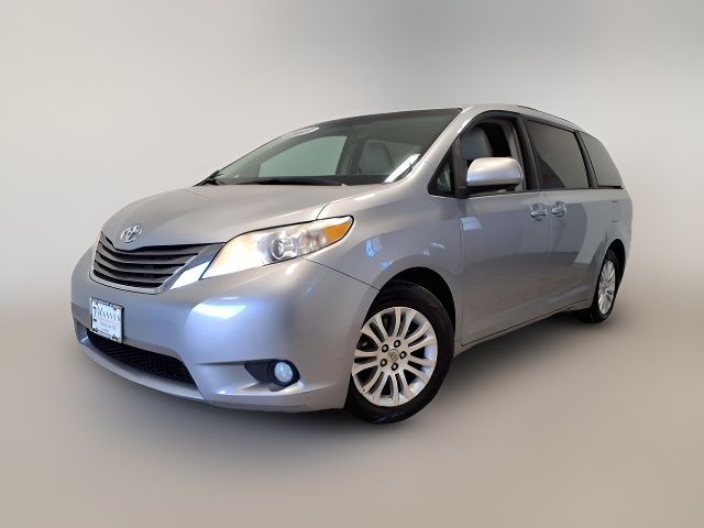 2013 Toyota Sienna 