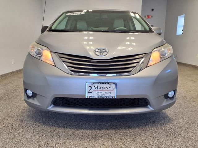 2013 Toyota Sienna 