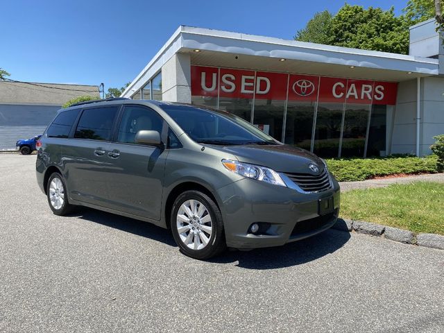 2013 Toyota Sienna XLE