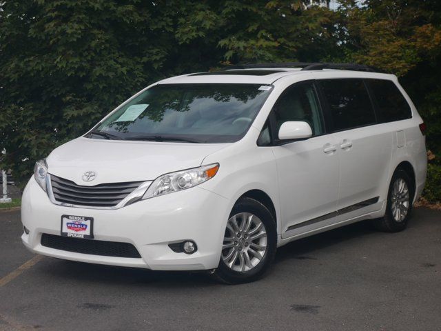 2013 Toyota Sienna XLE