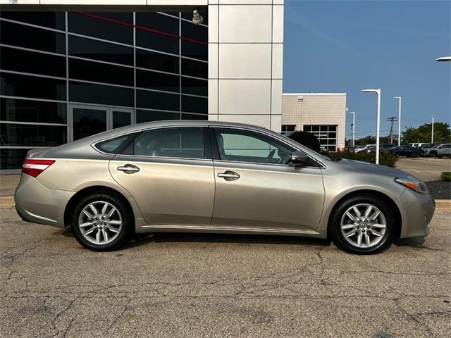 2013 Toyota Avalon XLE