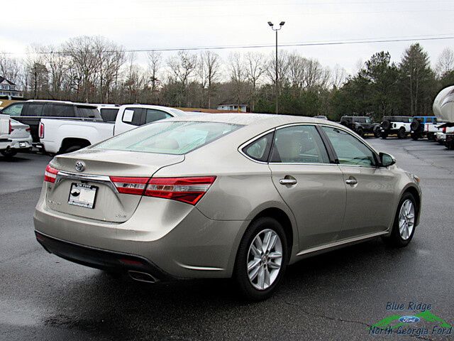 2013 Toyota Avalon XLE