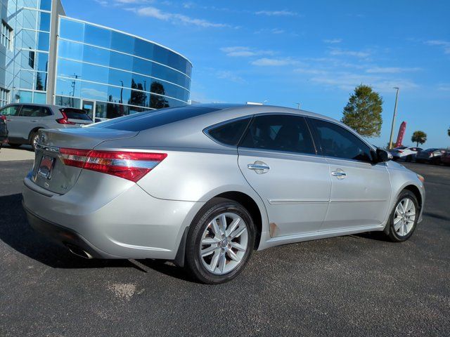 2013 Toyota Avalon XLE