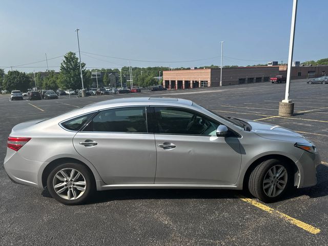2013 Toyota Avalon XLE