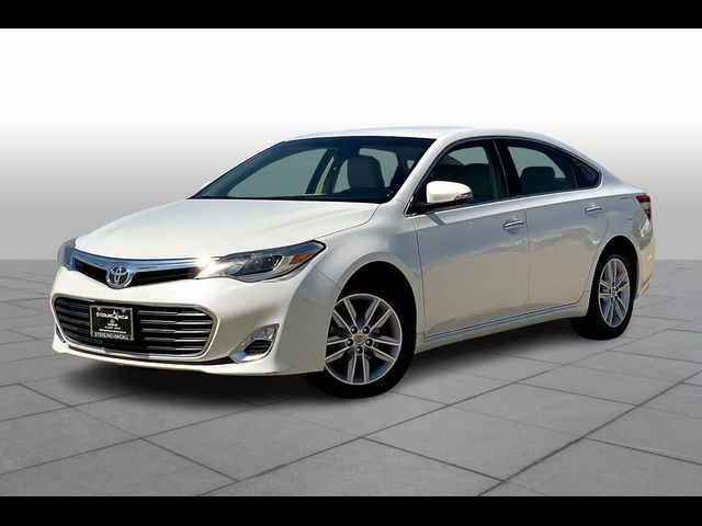 2013 Toyota Avalon XLE