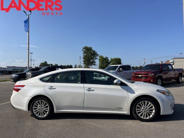 2013 Toyota Avalon Hybrid 