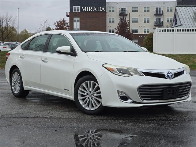 2013 Toyota Avalon Hybrid XLE Premium