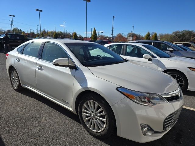 2013 Toyota Avalon Hybrid XLE Premium