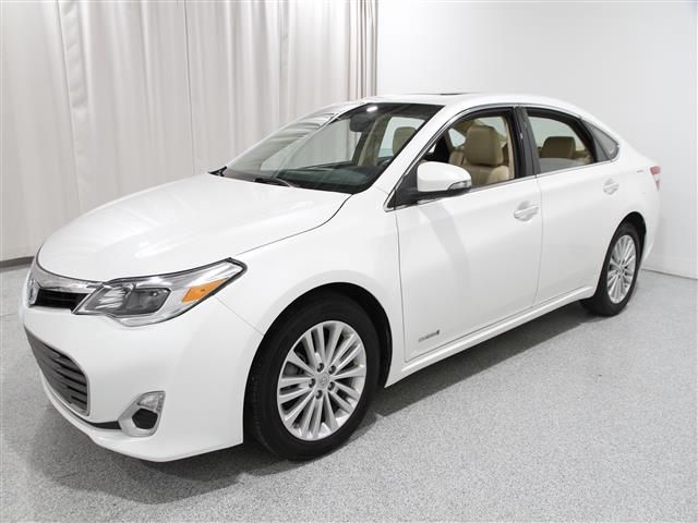 2013 Toyota Avalon Hybrid XLE Premium