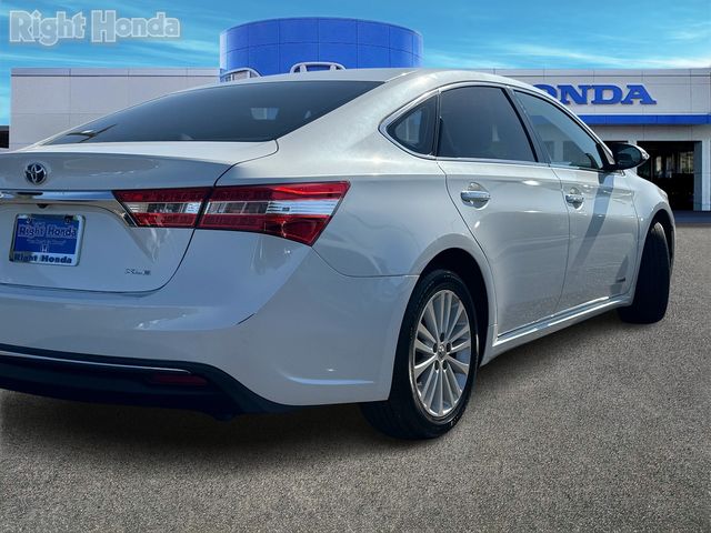 2013 Toyota Avalon Hybrid XLE Premium