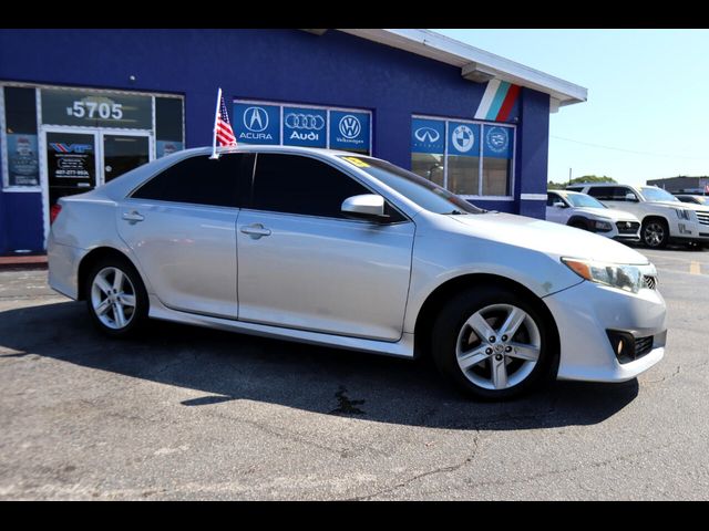2013 Toyota Camry SE