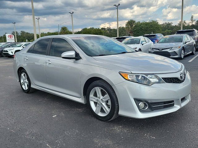 2013 Toyota Camry SE